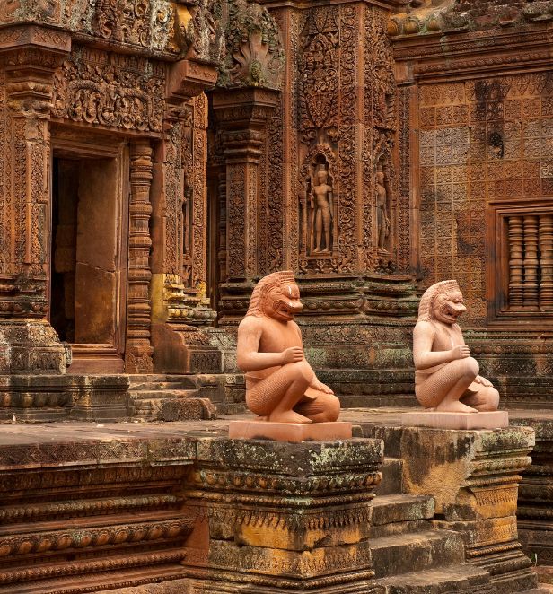 The iconic rose sandstone of Banteay Srei